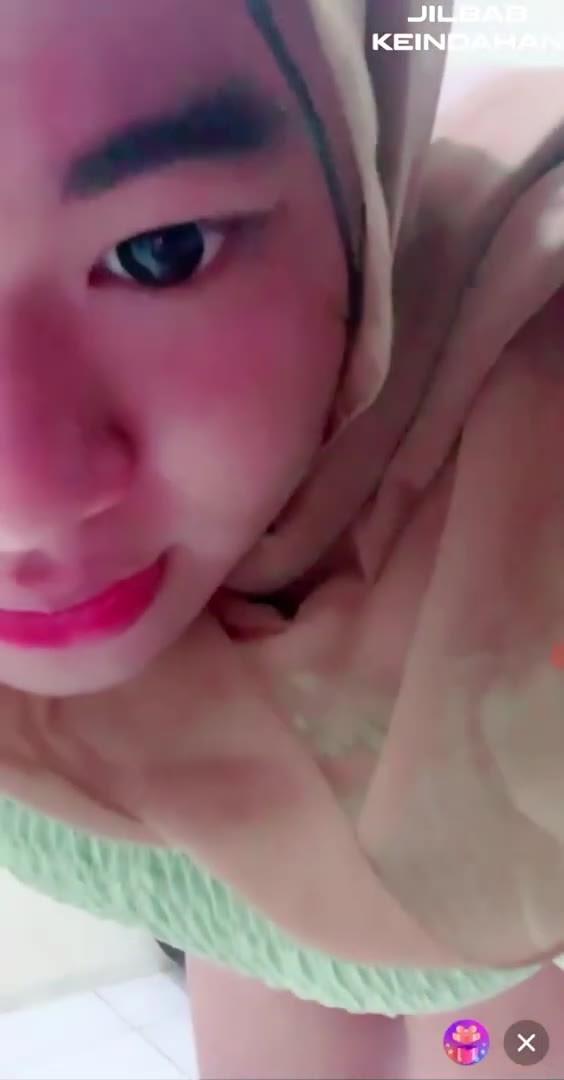 Thumbnail untuk Bigo Live Jilbab Cantik Keindahan Semok Baju Ketat