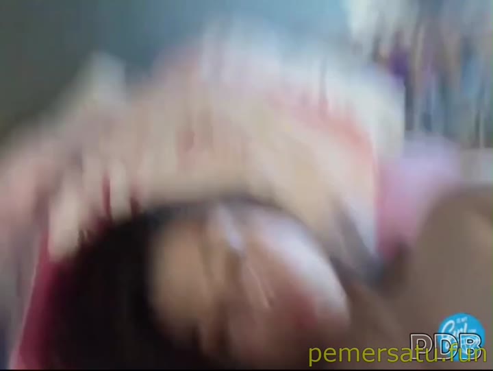 P33 Jem Milton Cantik Seksi