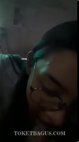 Thumbnail untuk Disuruh Pacar Emut Kontol Dalam Mobil simontok dood