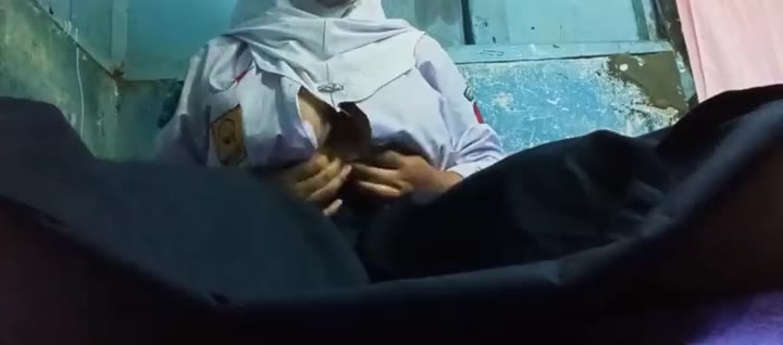 Bet Masih Sekolah Tt Nya Gede
