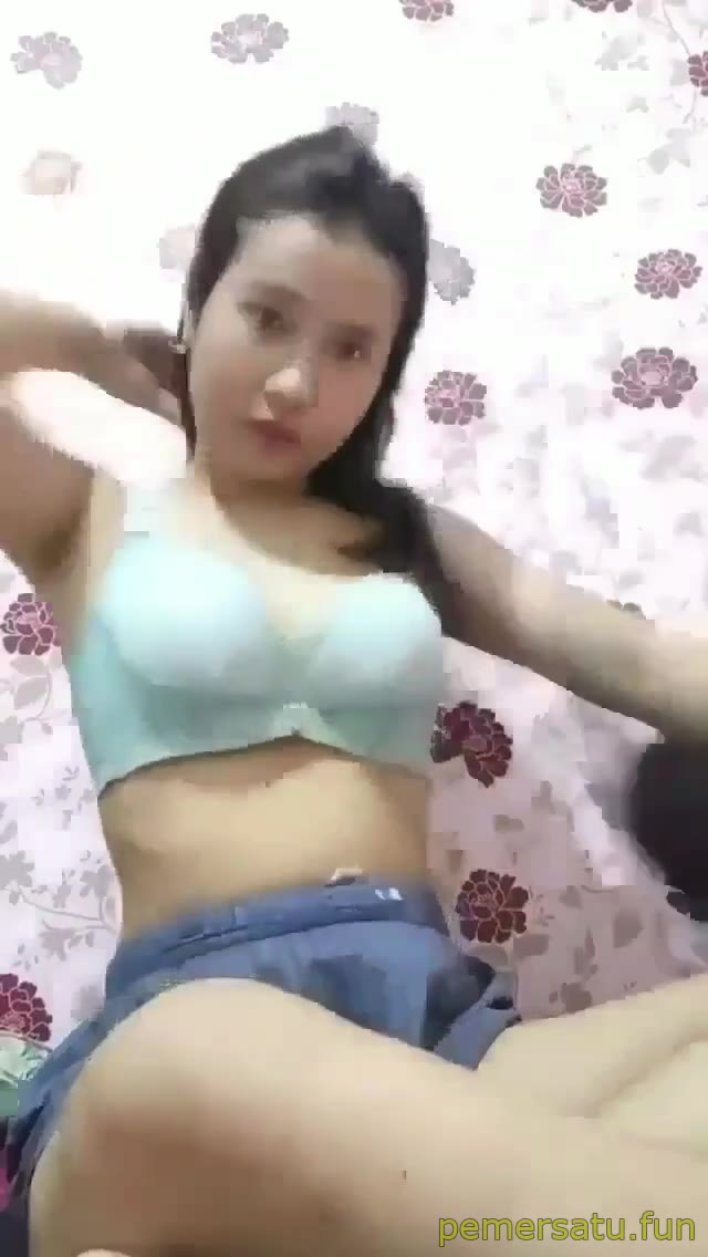 P2 Jilbab Wallpaper Bunga Beraksi Hijab Jilbab Tanktop Pamerbadan Milf Ayamkampus Ie5w