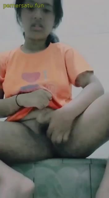 P1 Viona Esema 18yo Abg