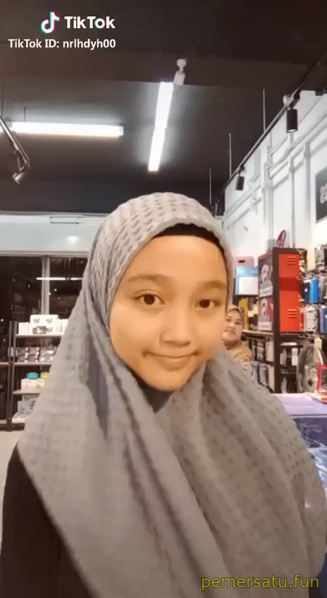 P17 Haira Tiktoker ABG 18yo Pemersatu Fun