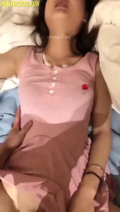 Pelanggan Bokep Indo Kesakitan Dengan Kontol