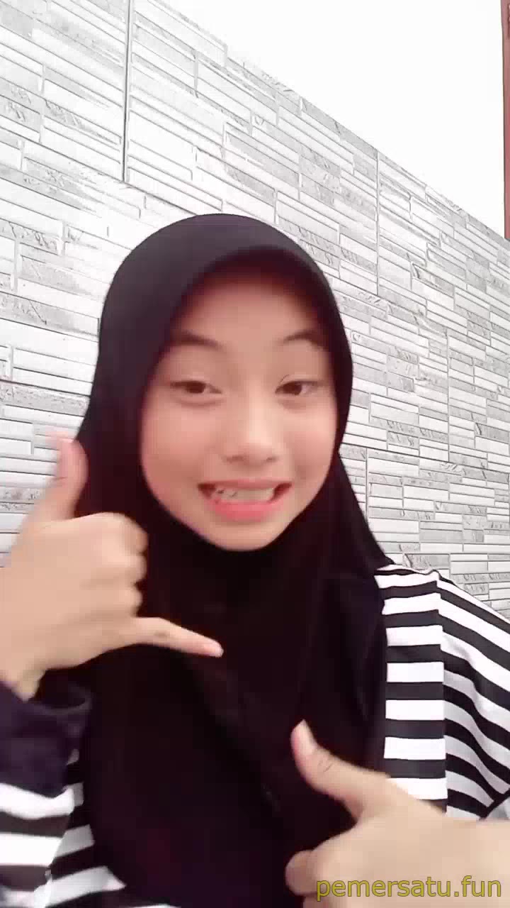 P6 Safitri Jilbab Viral Bikin Sange Pecinta Bokep Indo