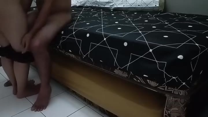 Thumbnail untuk Istri Gelisah Gabisa Tidur Pengen Dientot Suami Pejuang