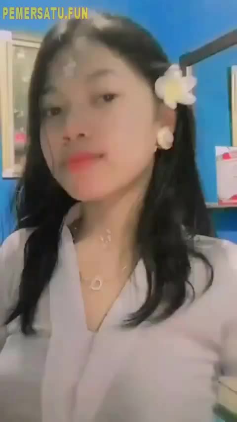 P1 Dede Dian Out