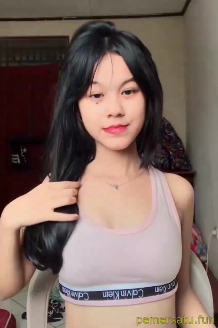 P7 Caroline Puja Lestari Cosplayer 18yo Binal