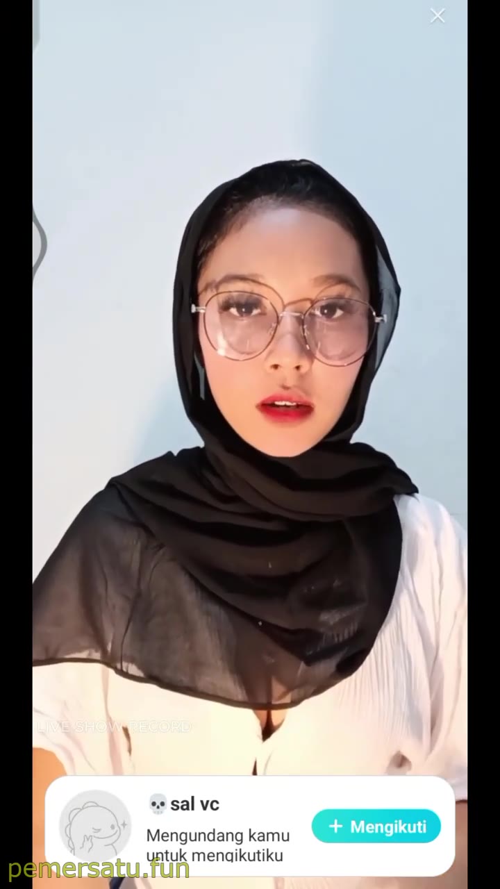 DINAS HIJAB TAPI BAJU