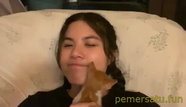 P7 Alyssa G 18yo Sange