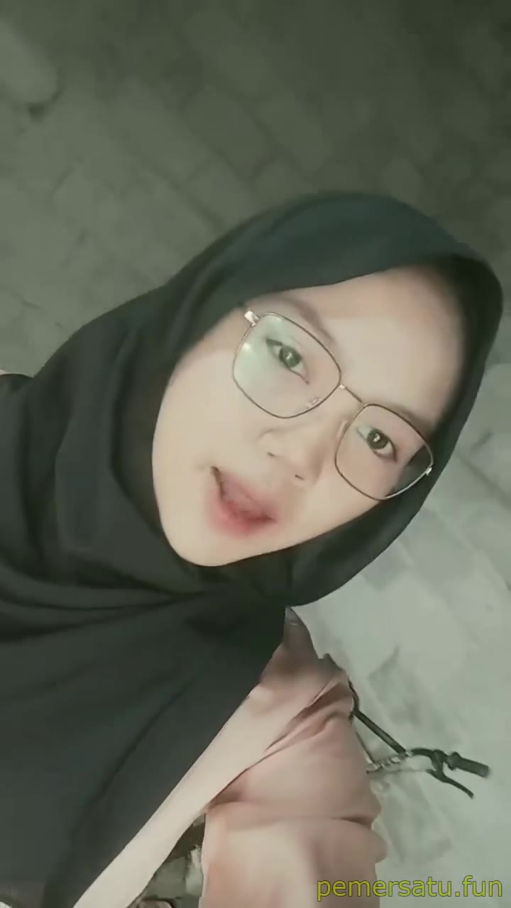 P46 Nabila Chapter 2 Abg 18yo Hijab Sange Kacamata Colmek