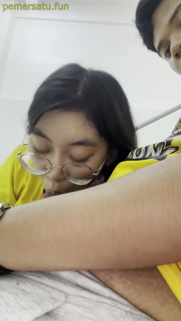 Hitam Chindo 18yo Sepong Kontol Lokal
