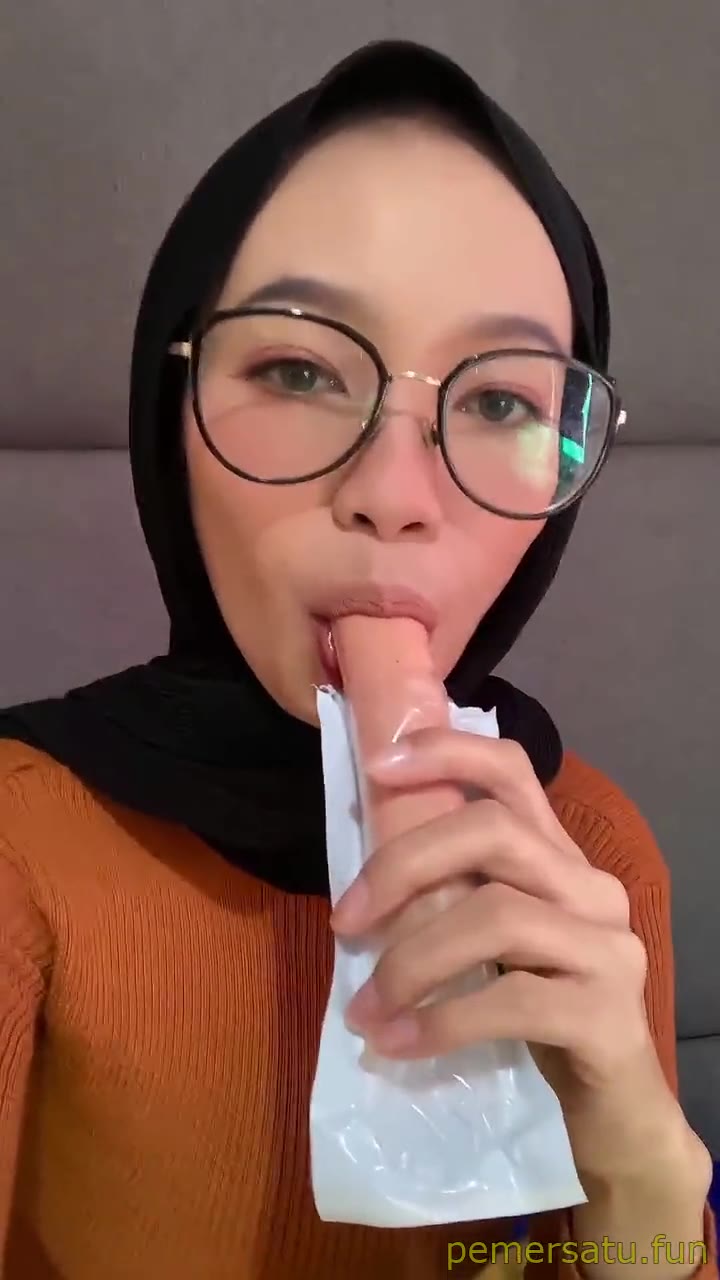 P2 Trakteer Fadhilarzk Hijab Sange Viral