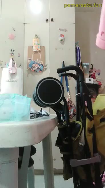 P15 Anna Kristina Ylaya Tobrut Kacamata Mov