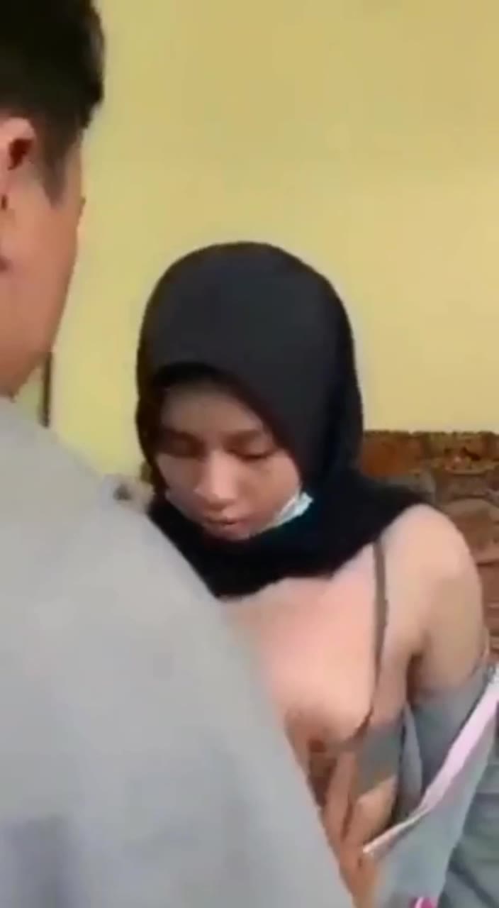 Thumbnail untuk Doodshare Nenenin Ayang Di Ruang Tamu Yakwad Asupan