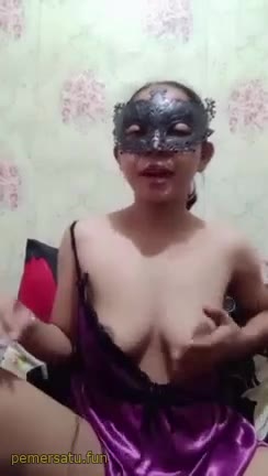 Remas Baju Tidur Ungu Tetek Diremas