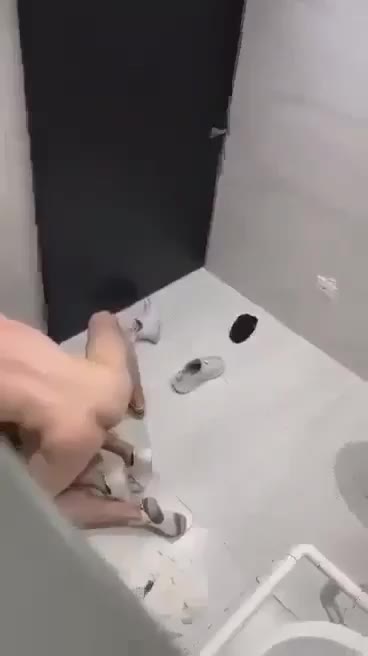 Umum Rekam Dua Sejoli Di Wc