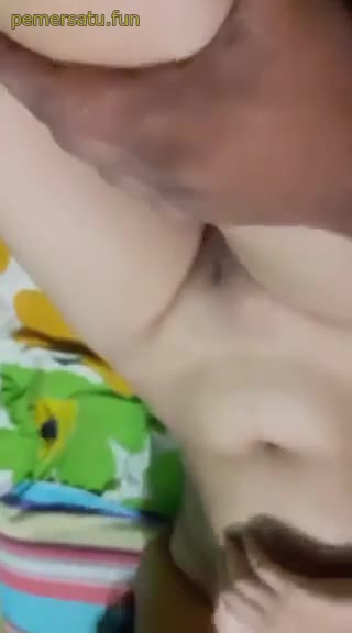 P4 Abg 18yo Jepit Kontol