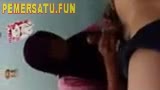 (new) Jilbab Hitam Baju Pink Menghisap Titit Di Kamar
