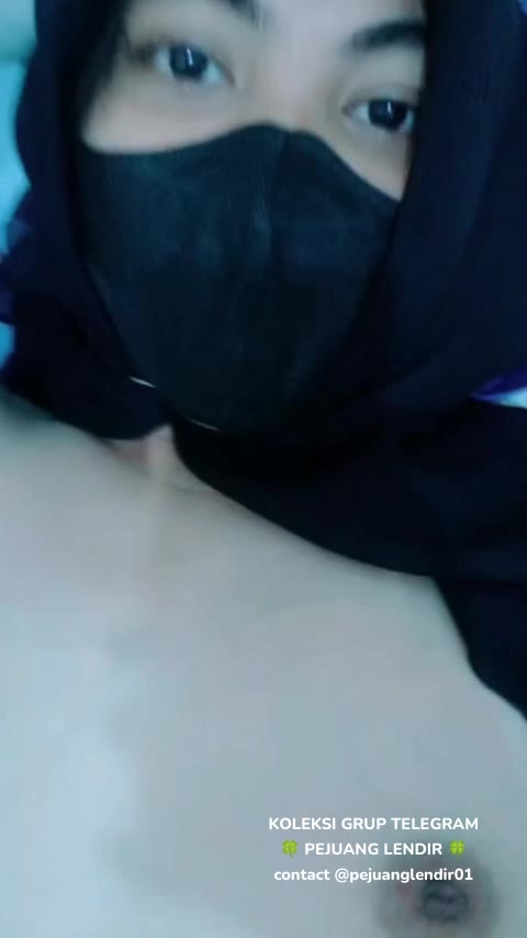 P4 Cewek Jilbab Hot Ngentot Berdiri