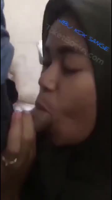 Thumbnail untuk Kompilasi Video Hijab Regita Viral Nyepong Kontol terabox