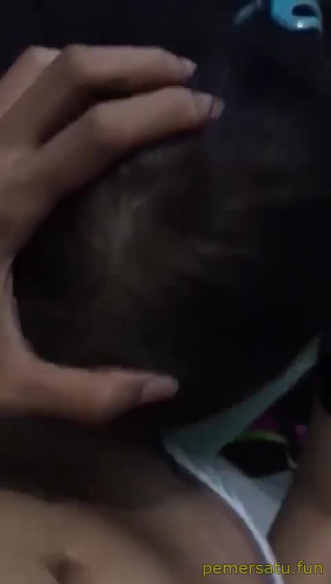 P6 Risma Bali Makin Pandai Sepong Kontol Abg 18yo