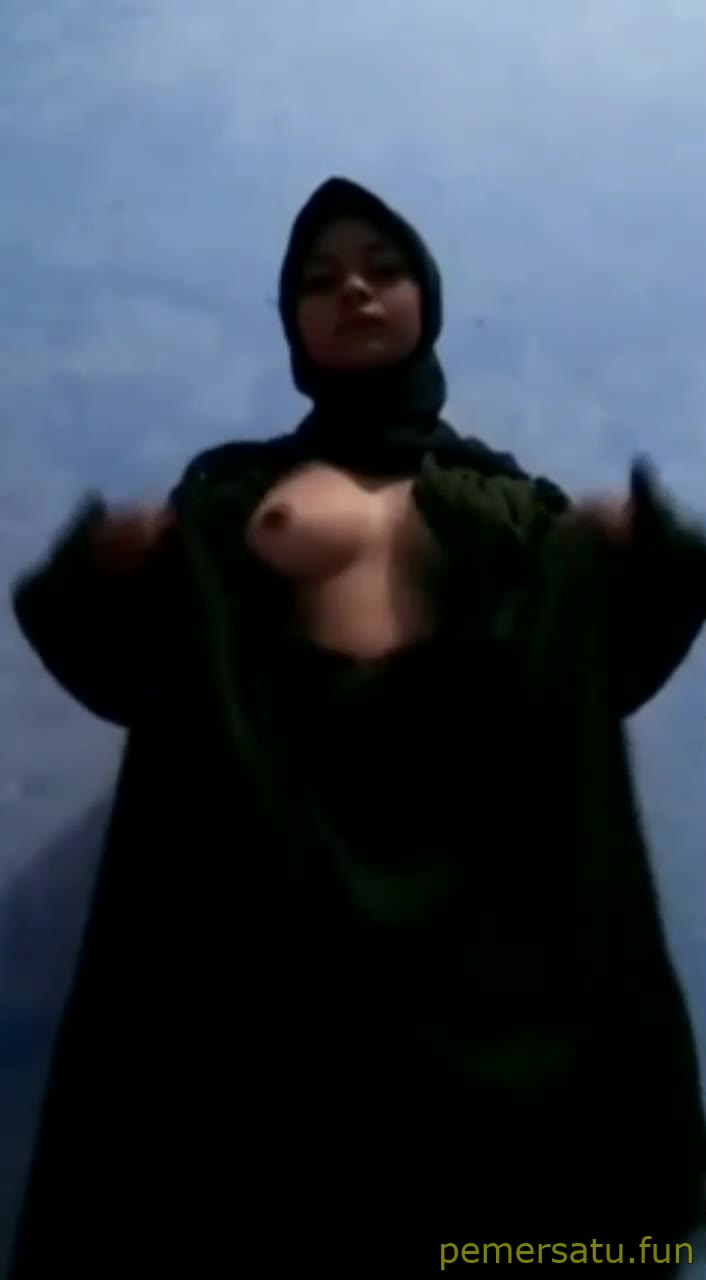 P39 Lesyah Abg Hijab 18yo Sange Colmek
