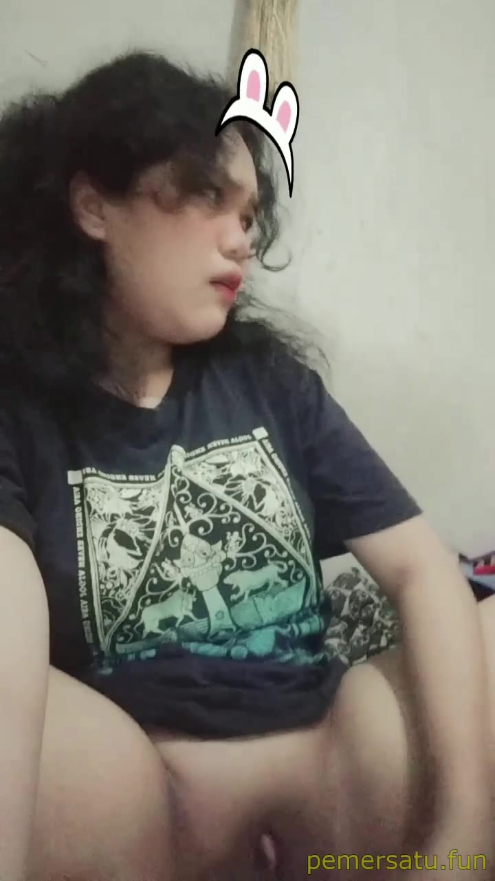 P19 Bella ABG Jilbab Gemoy Manja Colmek 18yo