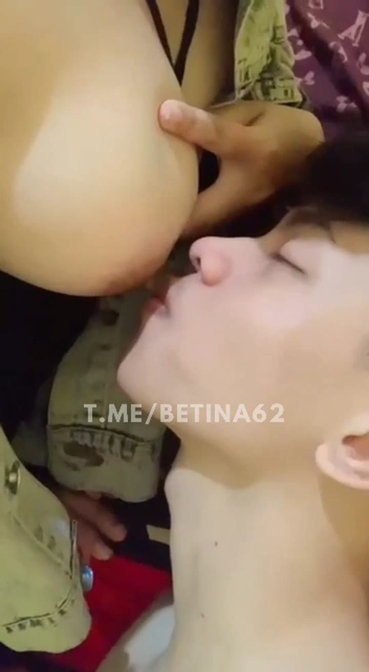 Thumbnail untuk Akira Hijab Netein Temen Main Tiktoknya Videos Terabox