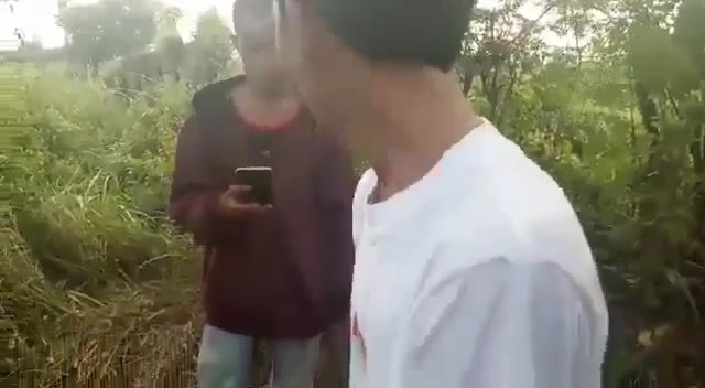 Nyepongin Abg Lagi Mesum Keciduk Warga Cweknya Suruh