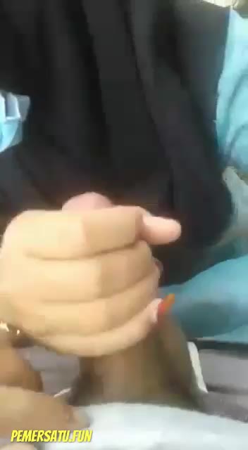 421)-merged-1686077392217 Minta Tolong Jilbab Hitam Abg 18yo Sepong Kontol(2023 06 06 22 29 37
