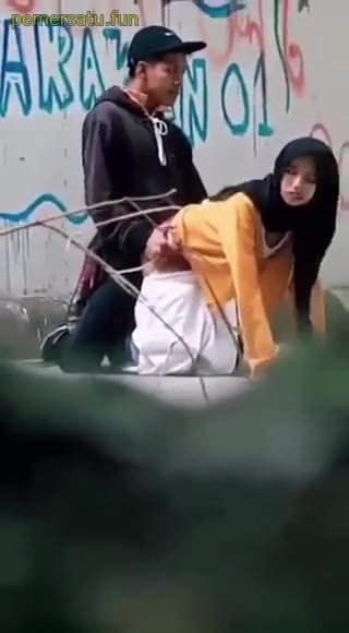 Parakan Jilbab Ngewe Di Gang