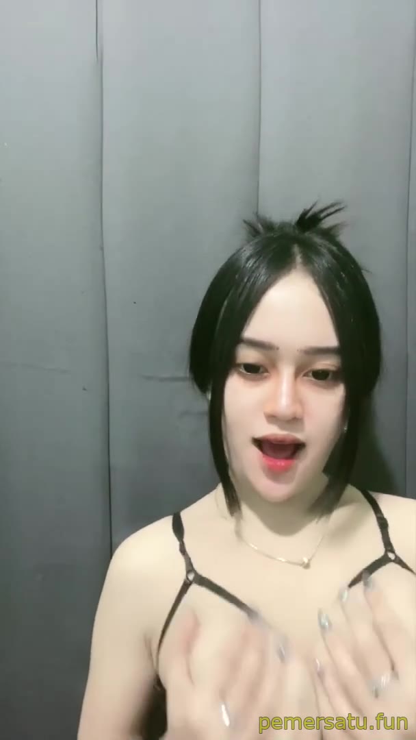 2 porno bokep miss arum cantik seksi binal live 
