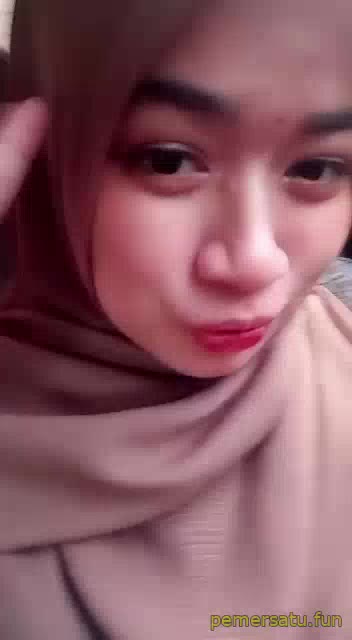 P12 Norazura UTHM Jilbab Memek Kesukaan Uncle