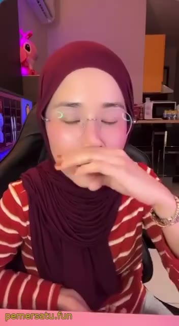 P8 Nuyumieya Live Colmek