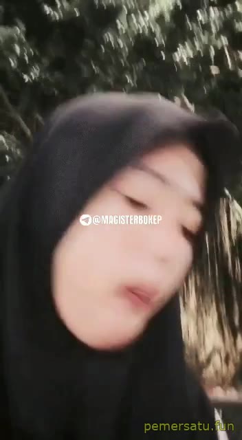 P1 Jilbab 18yo Suka Jajan Suka Colok Memek