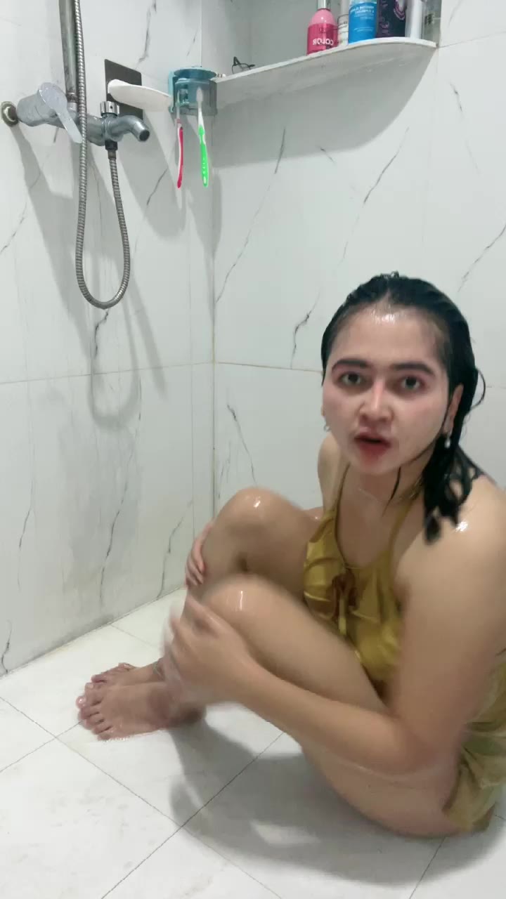 Thumbnail untuk Live Mandi Karna Di Gift Gasadar Pentil Keliatan