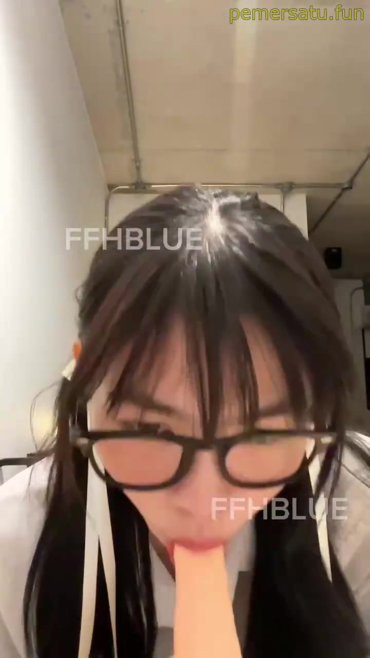 19 terbaru porno ffhblue abg 18yo sange 
