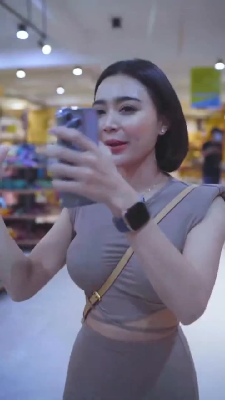 Cantik Wika Salim