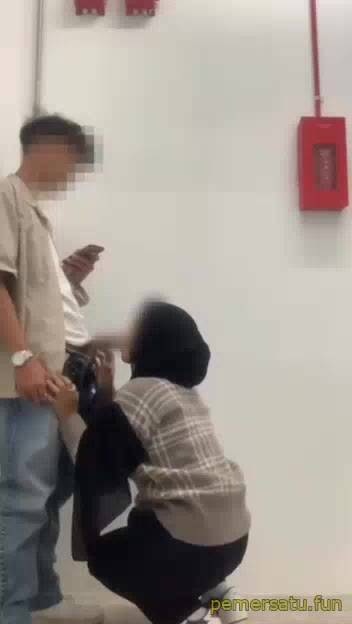 P1 Jilbab Sange Ngentot Dimana Aja