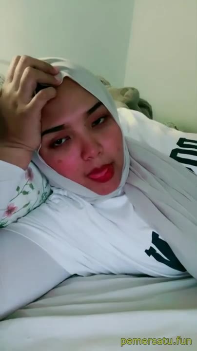 P12 Jilbab Kacamata Abg 18yo Toket Gede Endingnya Sepong Kontol Pemersatu Fun