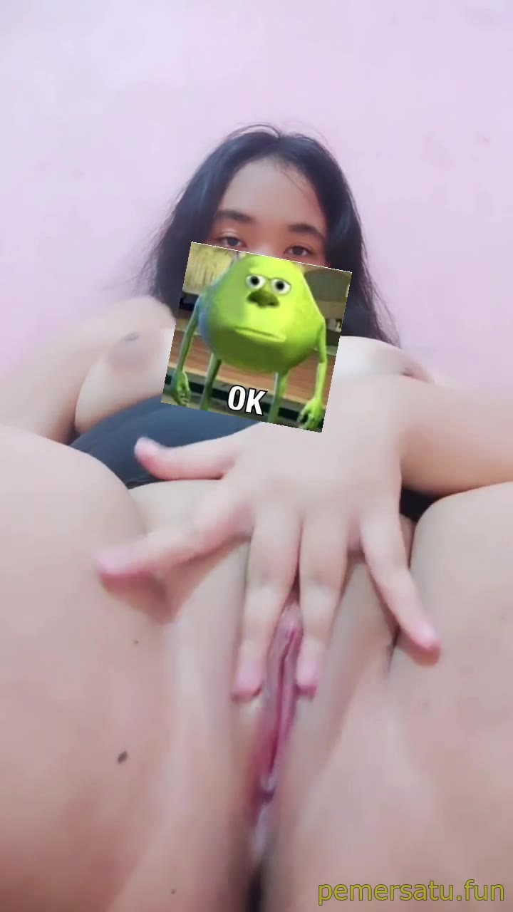 P8 Gebi Jilbab ABG 18yo Memek Sempit Segaris Pink Pemersatu Fun