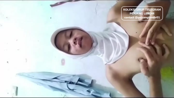 Thumbnail untuk Tia Tiara 10 Kangen Kontll Nyepong Terong Gede