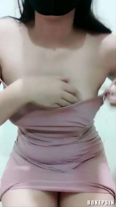 Thumbnail untuk Putri Toket Bulat Mulus Cakep Omek Sayang Playbokep
