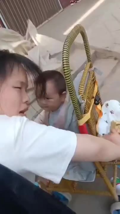 Sodok Lagi Jaga Anak Malah Di