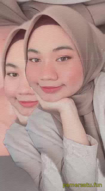 P1 Arinah Jilbab Binal Suka Bikin Status IG