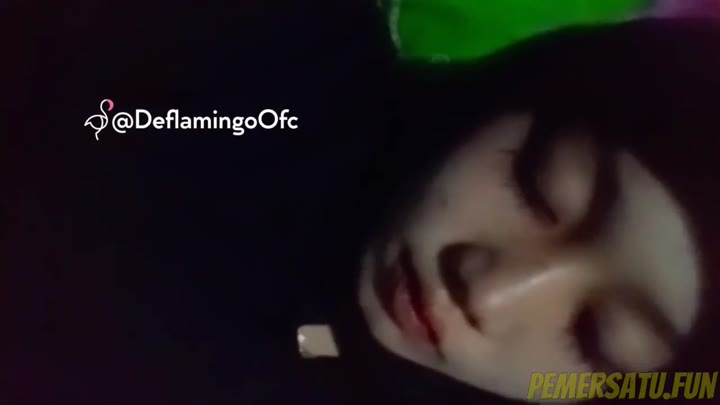 P1 Jilbab Hitam Yang Sedang Viral Menggoda