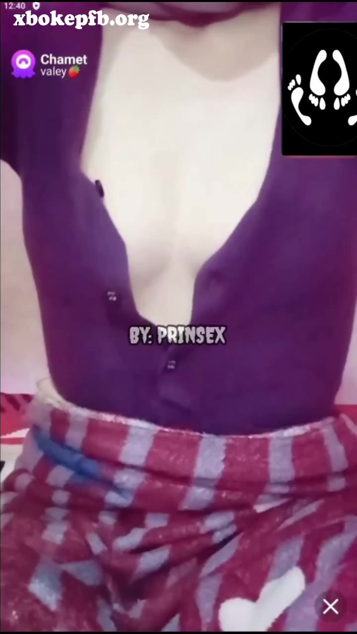 Valey  Cewek Jilbab Cantik VCS Colmek Dan Pamer Puting