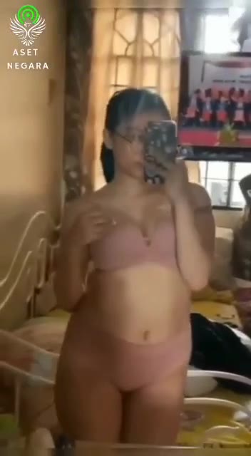 Thumbnail untuk Salma Nabilla Si Cantik Body Mantep Streaming Video