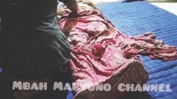 DoodStream Mbah Maryono Pijat Ibu Ibu Istri Orang Part4 -